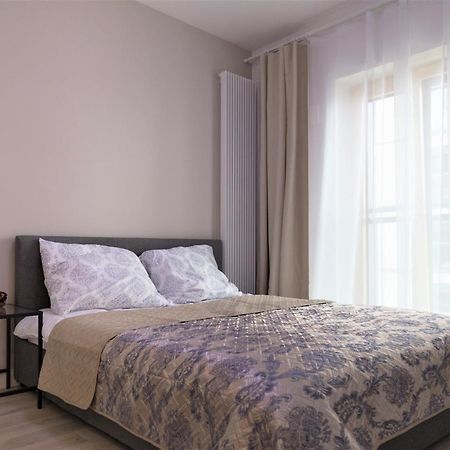 Exclusive 2Br! Apartment In Center +Netflix +Gym 바르샤바 외부 사진