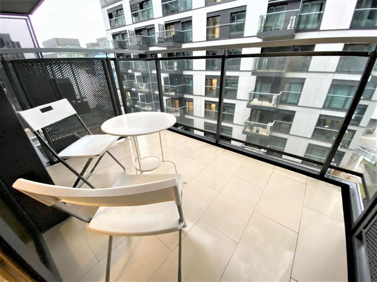 Exclusive 2Br! Apartment In Center +Netflix +Gym 바르샤바 외부 사진