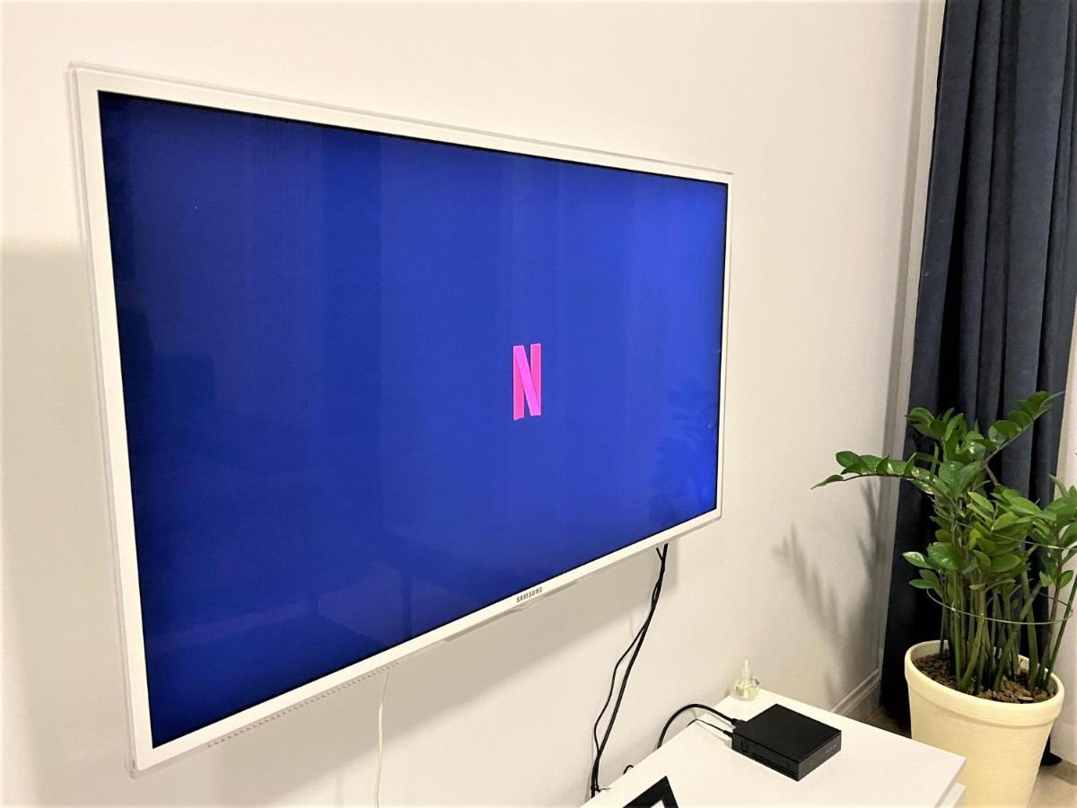 Exclusive 2Br! Apartment In Center +Netflix +Gym 바르샤바 외부 사진