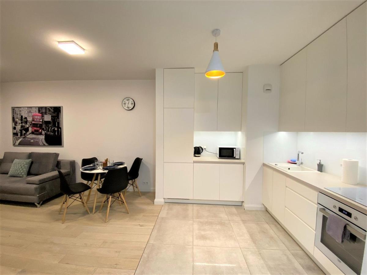 Exclusive 2Br! Apartment In Center +Netflix +Gym 바르샤바 외부 사진