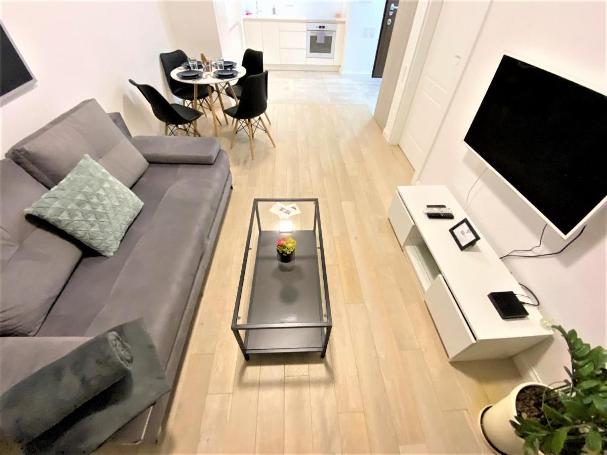 Exclusive 2Br! Apartment In Center +Netflix +Gym 바르샤바 외부 사진